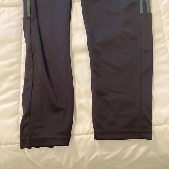 Adidas men’s pants - Picture 3 of 6